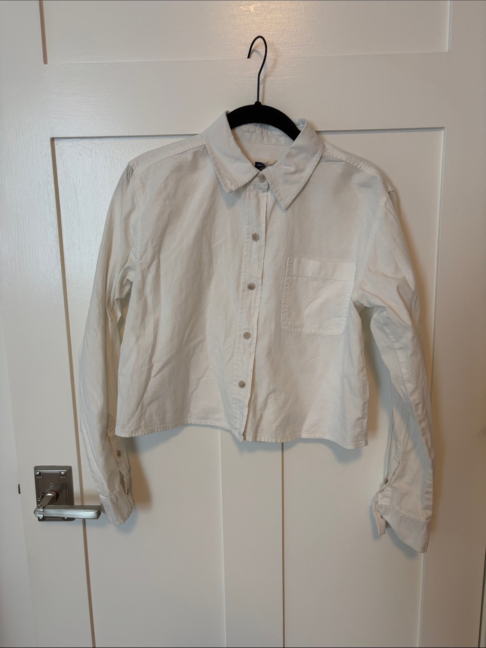 Universal Thread White Cotton Linen Blend Cropped Button-Down Shirt